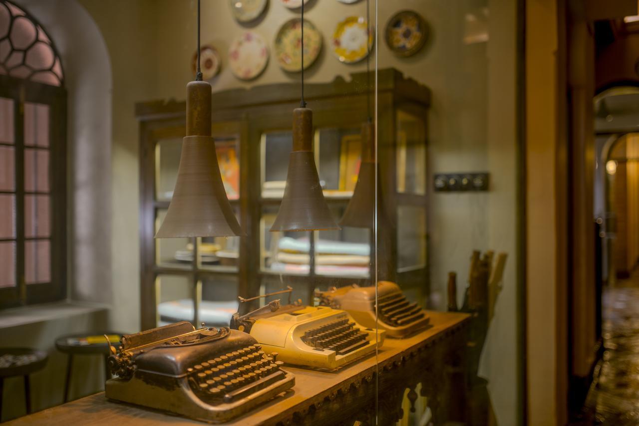 Calcutta Bungalow Buitenkant foto